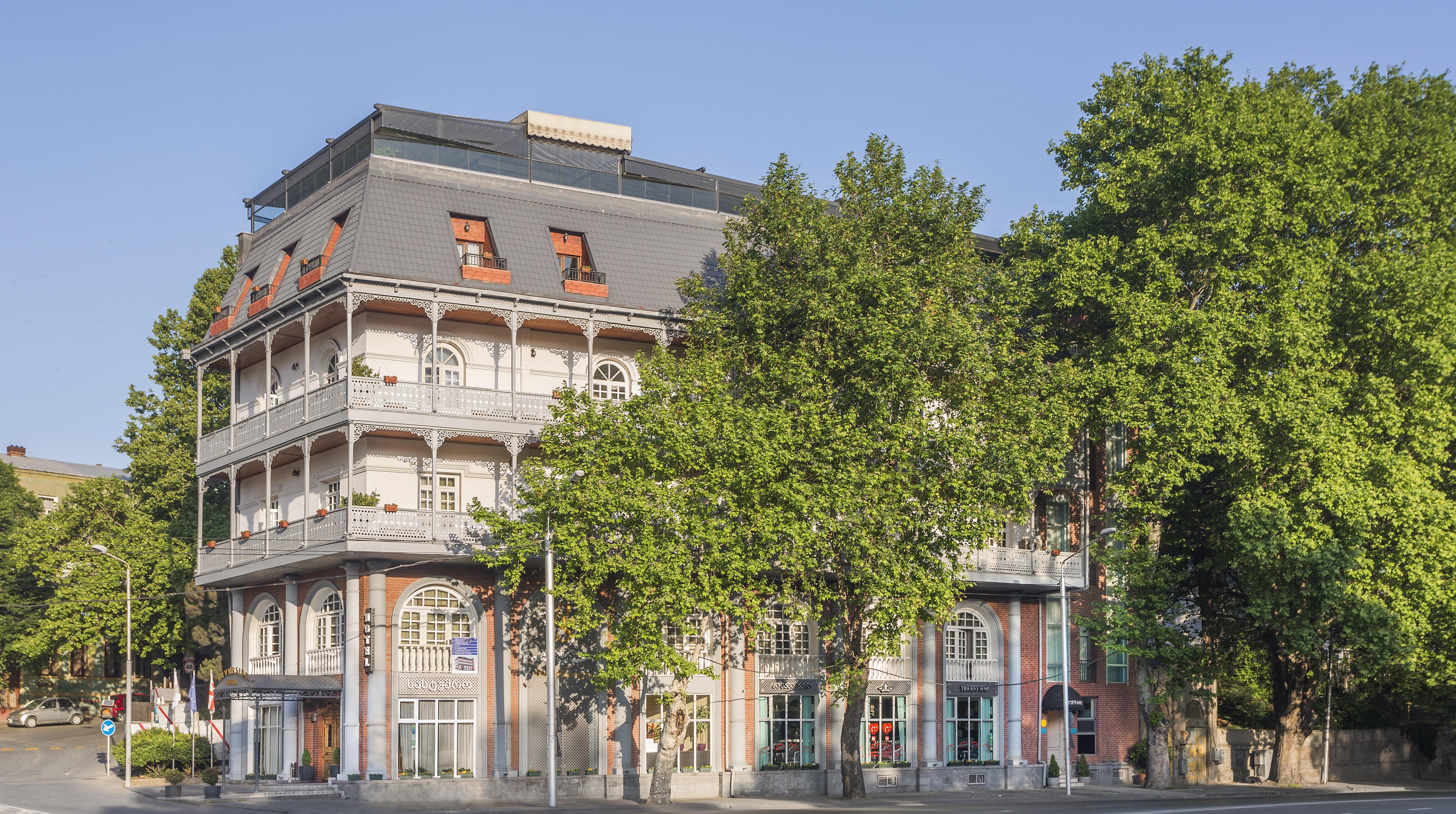 River Side Hotel Tbilisi Exterior foto The former department store "Schuster & Co."