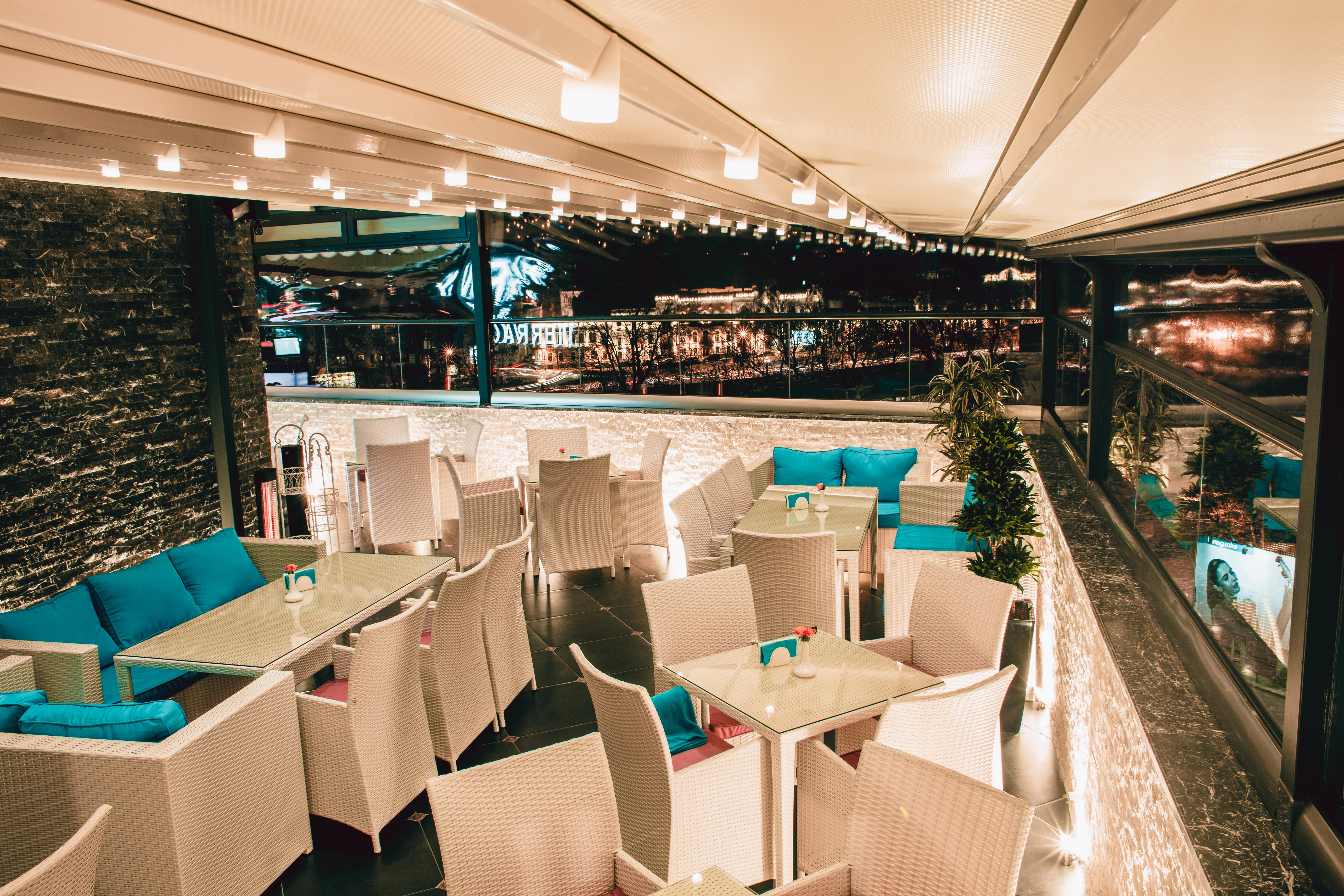 River Side Hotel Tbilisi Exterior foto The interior of the restaurant